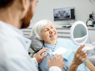 Woman at the dentist in Edison 